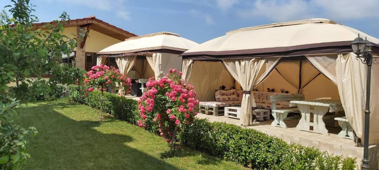 Амида Hotel Varvara  Ngoại thất bức ảnh